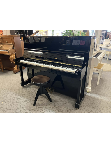 Superbe piano d'occasion Yamaha U1 noir laqué - Prévalet Musique