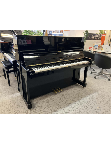 Superbe piano d'occasion Yamaha U1 noir laqué - Prévalet Musique