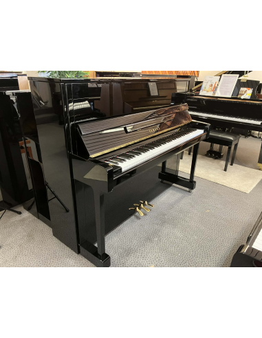 Beau Piano Yamaha B3 noir laqué d'occasion récente - Prévalet Musique