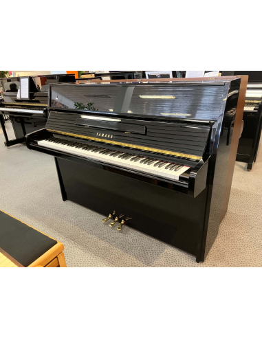 Piano droit d'occasion YAMAHA P116 noir laqué - Prévalet Musique